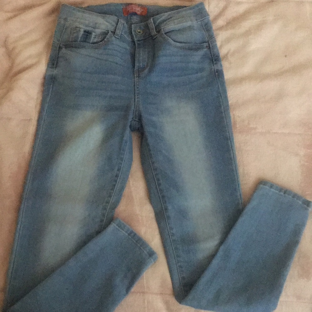 Light wash booty lifting jeans